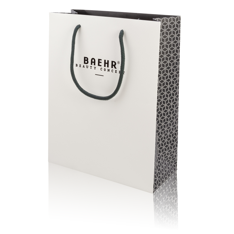 BAEHR BEAUTY CONCEP Papier-Tragetaschen 22 x 10 x 28 cm - schwarz 1 Stück BAEHR BEAUTY CONCEP Papier-Tragetaschen 22 x 10 x 28 cm - schwarz 1 Stück