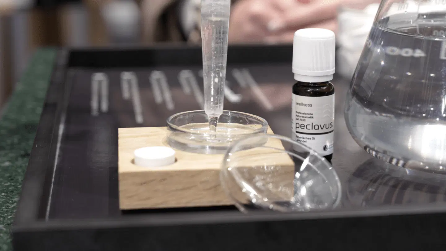 PECLAVUS Ätherisches Öl Lemon 10 ml | Kraft tanken