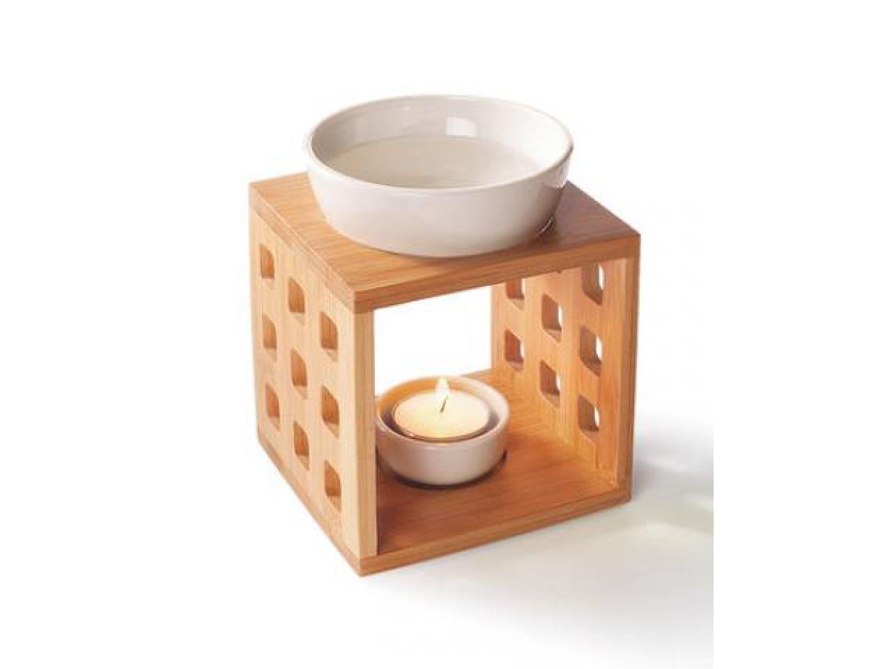 DUFTLAMPE MIT HOLZSTÄNDER DUFTLAMPE MIT HOLZSTÄNDER