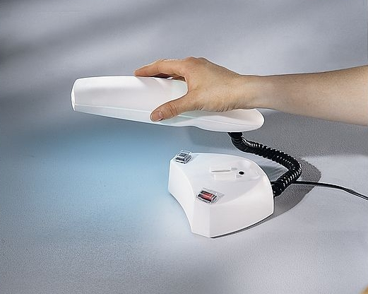 Mobiles Lichtgerät mit 2 Röhren und Timer Mobiles Lichtgerät mit 2 Röhren und Timer