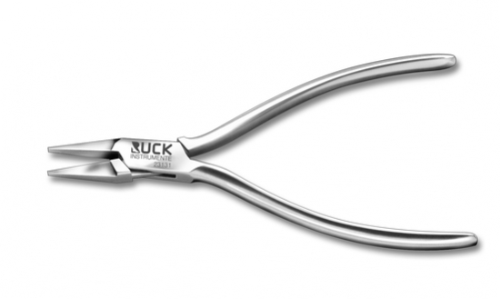 RUCK INSTRUMENTE Kleine Flachzange mit glatten Backen RUCK INSTRUMENTE Kleine Flachzange mit glatten Backen